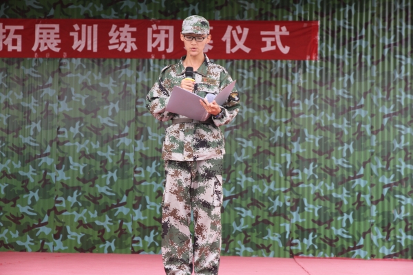学生代表付润泽发言