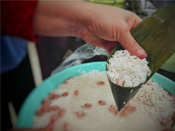 端午佳节“粽”是情