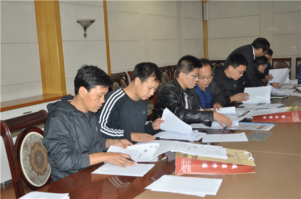 老师们对学习成果开展评审