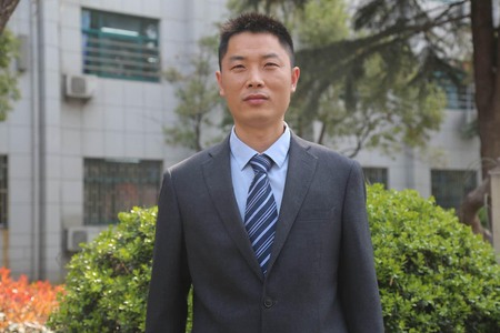 苑金彬