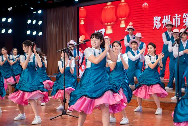 11合唱《DANCE》 (1)