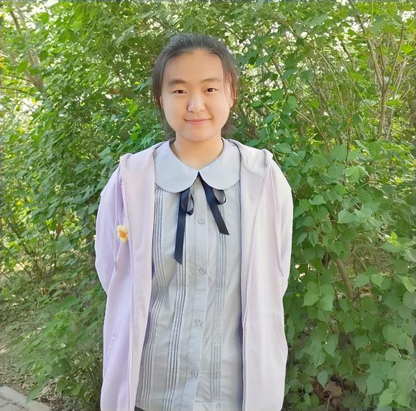 1郑州市第十九高级中学高三9班李雯琪同学在第21届“外研社杯”全国中学生外语素养大赛全国总决赛中，荣获全国二等奖。_副本