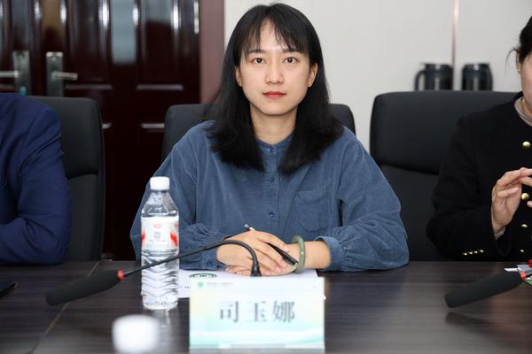 6高一年级长司玉娜老师讲话