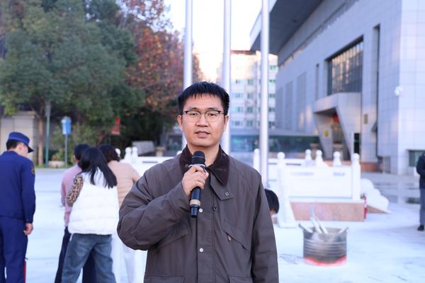 7政教处副主任赵太锋总结讲话