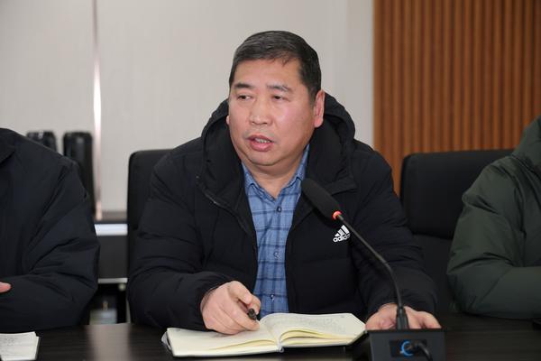 2副校长李伏庆讲话